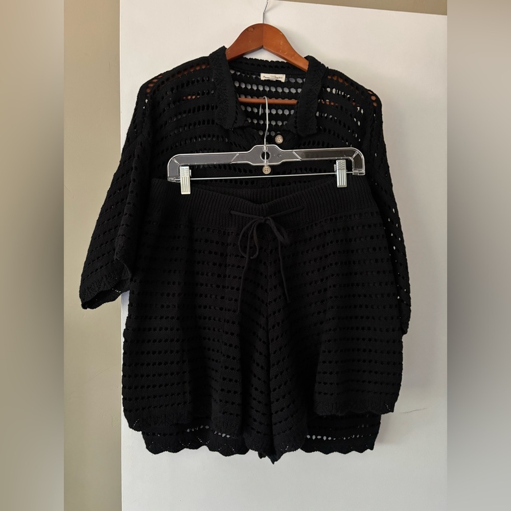 Aaron & Amber Black Crochet Set